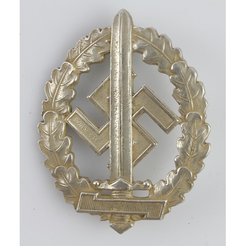 1827 - WW2 German SA Disabled Veterans Sports Badge. A silver grade example depicting a Roman broad sword, ... 