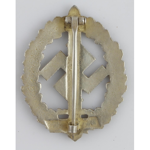 1827 - WW2 German SA Disabled Veterans Sports Badge. A silver grade example depicting a Roman broad sword, ... 