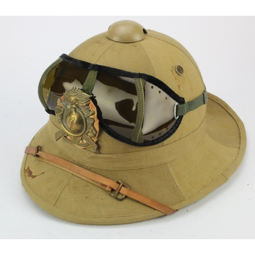 1863 - WW2 Rare Italian, North Africa 7th Bersaglieri Regiment Pith Helmet with original badge and tri colo... 