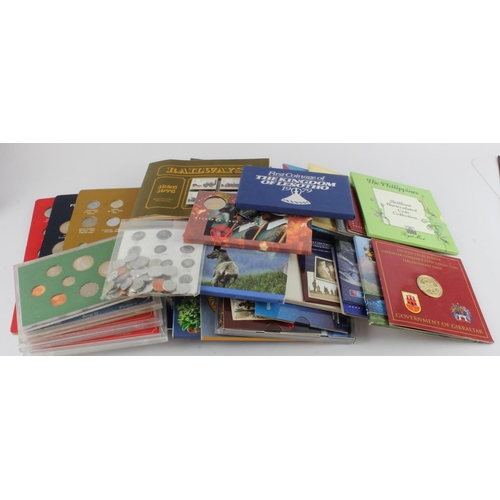 606 - World Proof & BU sets and commemorative coin presentation packs (41) noted FAO (incl. Iraq 250 Fils ... 