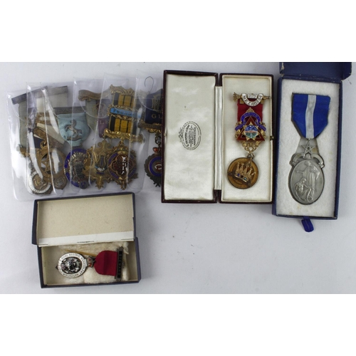 650 - Masonic & Buffaloes (9) hallmarked silver and silver-gilt jewels, 1920s-1950s, noted Sir Thos. King ... 