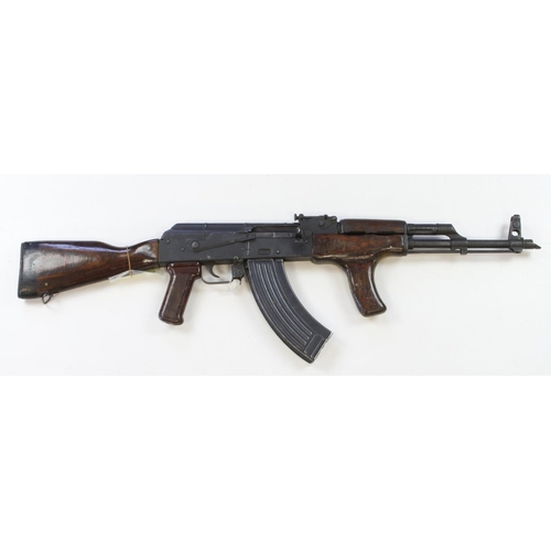 777 - Romanian 7.62 pistol Mitraliera Model 1963 variant of the AK-47 assault rifle, circa late 1960s, woo... 