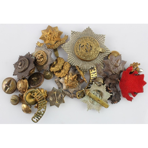 997 - Cheshire Regiment - small collection of Cap Badges, collars, early buttons, helmet badge, etc. Offic... 