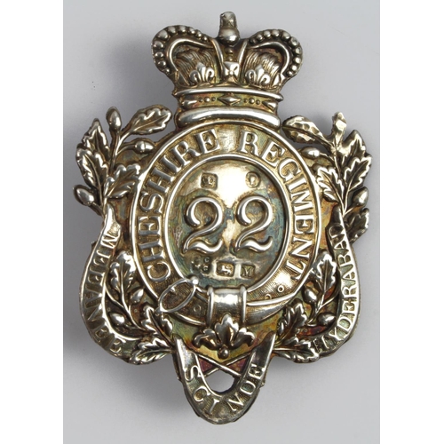 998 - Cheshire Regiment 22 solid silver hallmarked 1855, pouch badge (?)    (5cm x 6.5cm)