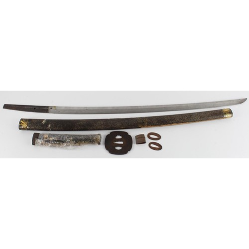 752 - Japanese Sword (scabbard in poor condition) tang signed, believed to be Bishu Osafune Suke (Sada). B... 