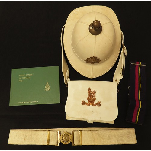 1542 - Royal Marines, ceremonial sun helmet with queens crown badge and brass fittings, buff leather musici... 