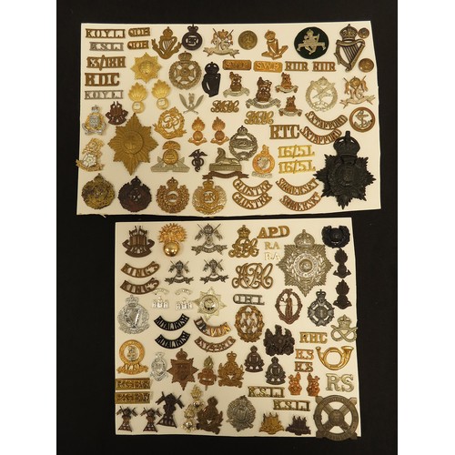 917 - British WW1-1950s cap & collar badges, shoulder titles and helmet badges, great mixed selection with... 