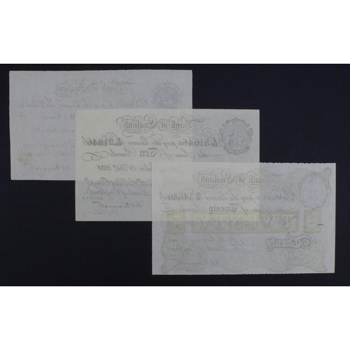 192 - Peppiatt (3), 10 Pounds FORGERY (2) dated 17th July 1935, serial number K/151 23521 (B242 for type) ... 