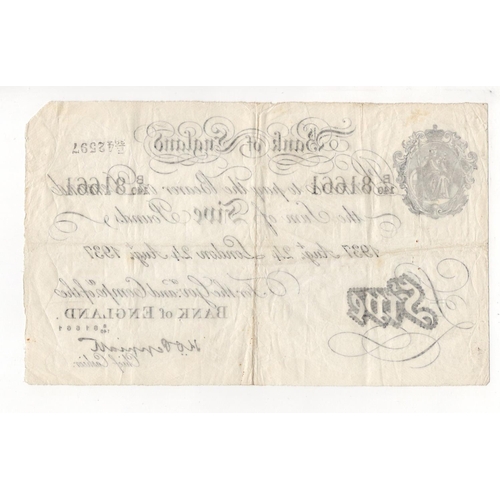 211 - Peppiatt 5 Pounds (B241) dated 24th August 1937, serial B/140 81661, London issue (B241, Pick335a) p... 