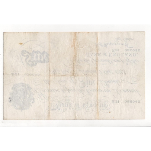 217 - Peppiatt 5 Pounds (B255) dated 7th October 1944, serial E31 086045, London issue on thick paper (B25... 