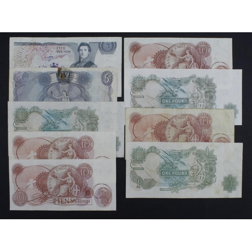 280 - Bank of England (9), a group of FIRST, LAST and REPLACEMENT notes, Hollom (4), 5 Pounds (B297) issue... 