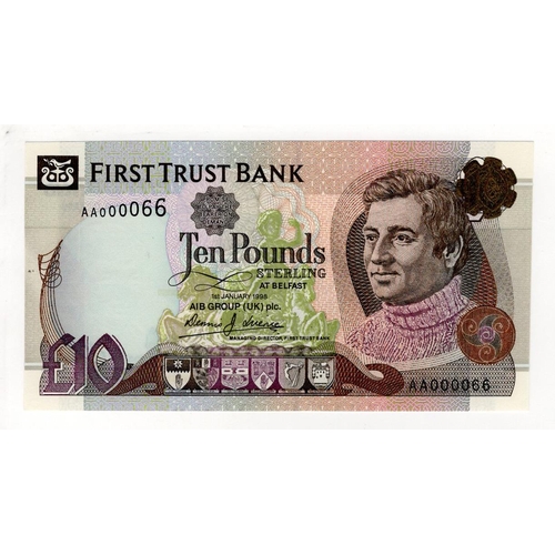 422 - Northern Ireland, First Trust Bank 10 Pounds dated 1st January 1998, signed D.J. Licence, FIRST RUN ... 