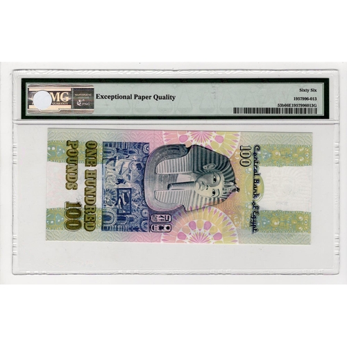 639 - Egypt 100 Pounds dated 1992, serial 11/N 4245928 (TBB B319b, Pick53b) in PMG holder graded 66 EPQ Ge... 