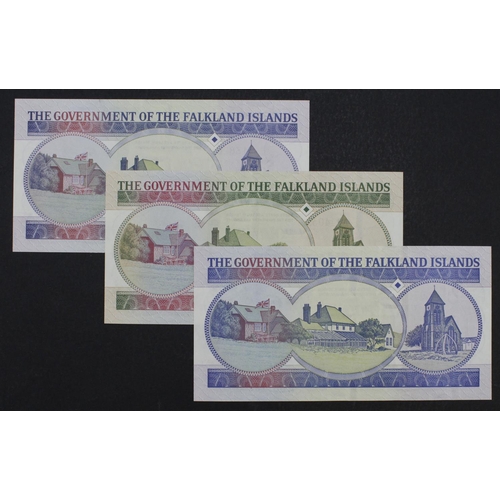 655 - Falkland Islands (3), 50 Pounds dated 1st July 1990 serial A007162 (TBB B222a, Pick16a), 10 Pounds d... 