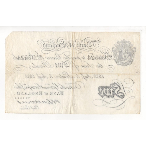 71 - Catterns 5 Pounds (B228) dated 5th August 1932, serial 241/J 05524, London issue (B228, Pick328a) Fi... 