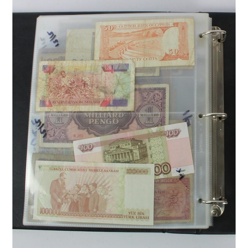 946 - World (122), collection in album including Malta 1 Pound 1951, Italy 1000 Lire 1947, Ceylon, France,... 