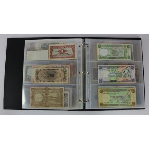 951 - World (142), collection in album with slipcase including East Africa 1 Shilling 1943, Malaya & Briti... 