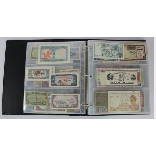 951 - World (142), collection in album with slipcase including East Africa 1 Shilling 1943, Malaya & Briti... 