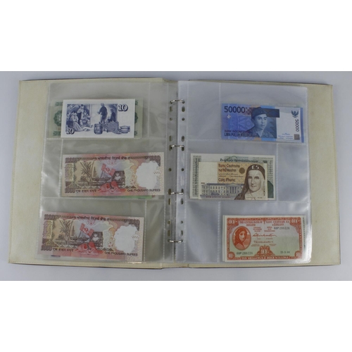 965 - World (209), collection in 3 albums and a slip case, specimen notes, consecutive notes, replacement ... 