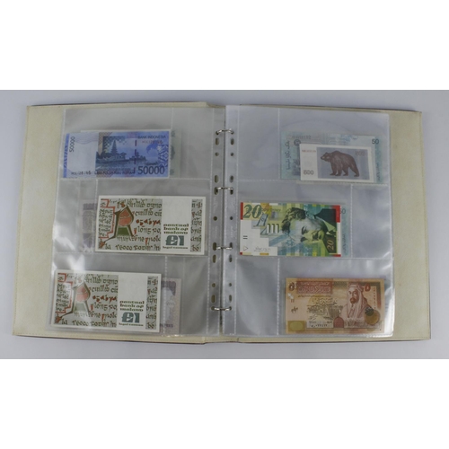 965 - World (209), collection in 3 albums and a slip case, specimen notes, consecutive notes, replacement ... 