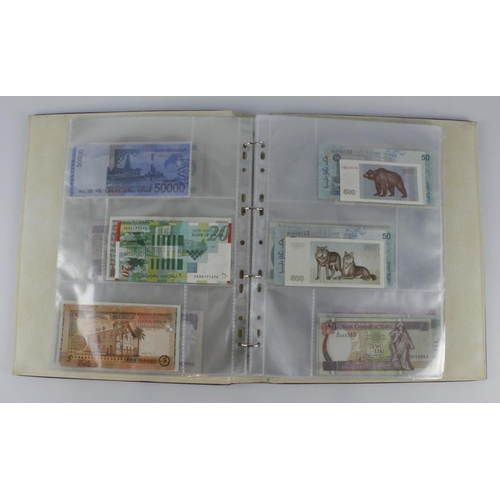 965 - World (209), collection in 3 albums and a slip case, specimen notes, consecutive notes, replacement ... 