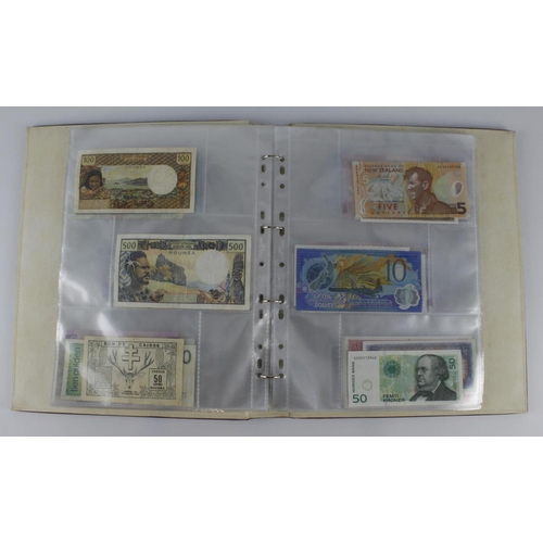 965 - World (209), collection in 3 albums and a slip case, specimen notes, consecutive notes, replacement ... 