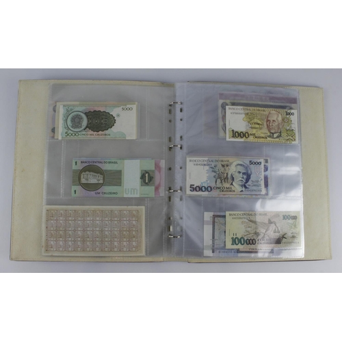 965 - World (209), collection in 3 albums and a slip case, specimen notes, consecutive notes, replacement ... 