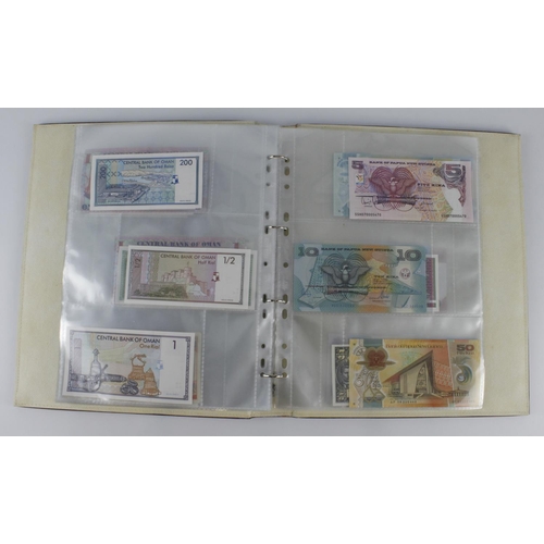 965 - World (209), collection in 3 albums and a slip case, specimen notes, consecutive notes, replacement ... 