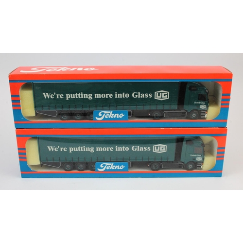 273 - Tekno. Two 1:50 scale DAF Curtain Trailer in UG livery, both contained in original boxes