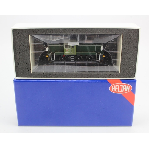 307 - Heljan boxed OO gauge locomotive 'Class 14 D9500 BR Green Diesel' (1400)