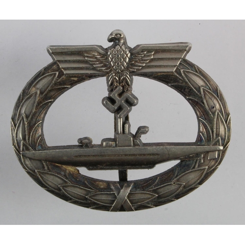 263 - German Kriegsmarine U-Boat badge, Schwerin maker marked.