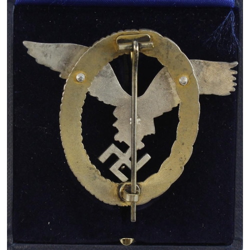 276 - German Luftwaffe pilots war badge maker marked in its fitted case.