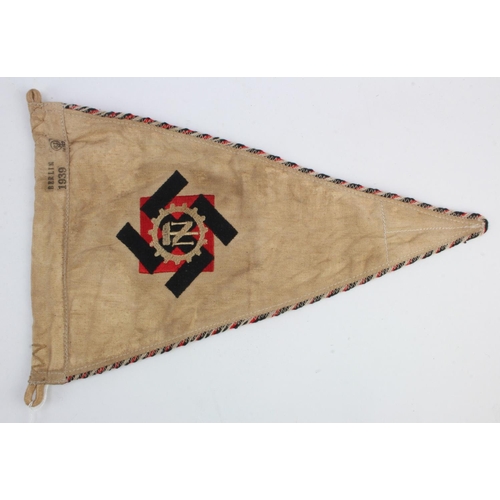 337 - German TENO pennant, service wear.