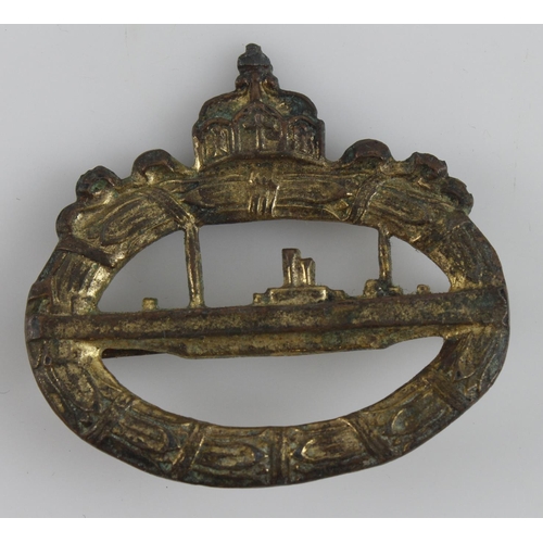 365 - German WW1 U-boat badge.