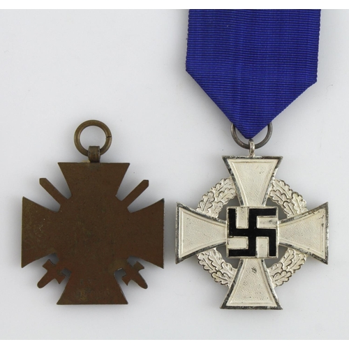 369 - German WW2 25 Year Faithful Service medal with WW1 cross of honour with good selection of service do... 