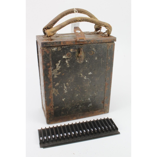 541 - French WW2 Hotchkiss machine gun ammo box containing straight clip ammo belts.