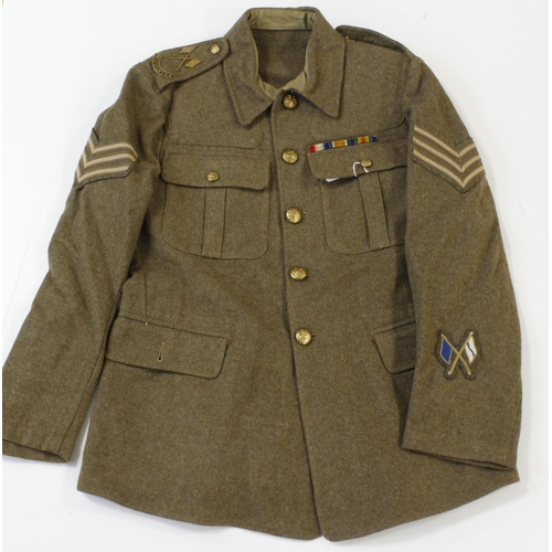 603 - Soldiers '22 pattern service tunic very similar to the WW1 03 pattern with Middlesex regiment and tr... 