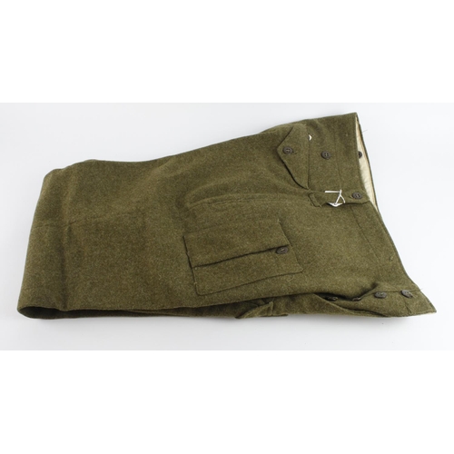 701 - WW2 pair of 1940 pattern battle dress trousers in good condition with makers label inside dated Nov ... 