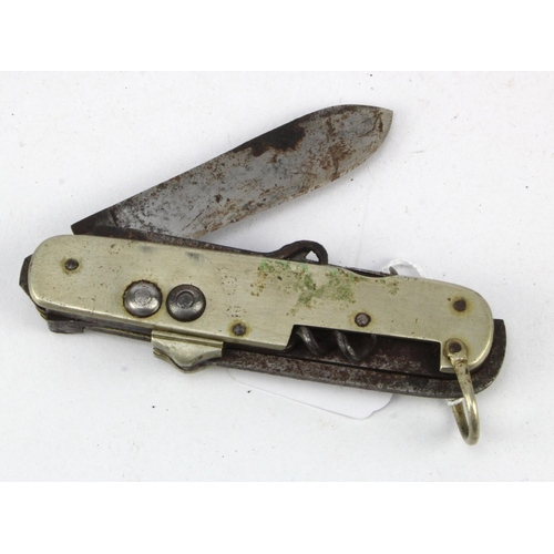 72 - Large WW1 era folding clasp pocket knife, one small blade broken, corkscrew a/f, otherwise all blade... 