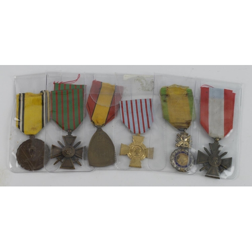 848 - French medals consisting of Medali Militaire, Combatant cross , Croix de Guerre 1914-1918 ,Theatres ... 