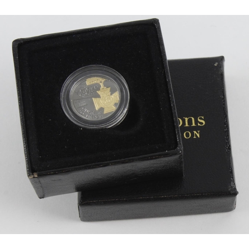 324 - Tristan da Cunha 2g 22ct gold (dark finish) Quarter Sovereign 2018: The 2018 Armistice Centenary Rem... 