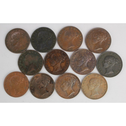 538 - GB Halfpennies (12) Victorian young head copper, 1838-1858/7, F to GVF