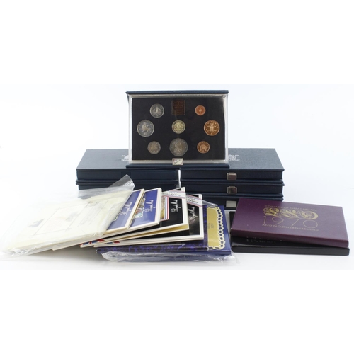 567 - GB Proof & Mint sets. Proof Sets 1970, 71, 83 x2, 86 x2, 90, 93 & 1995 aFDC/FDC. Mint sets 1983 x2, ... 