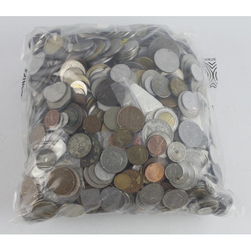 718 - World Coins 9.5KG