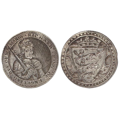 773 - Engraved Coin: Simon van de Passe 17thC London engraved silver counter d.25mm: RICHARD KING OF ENGLA... 