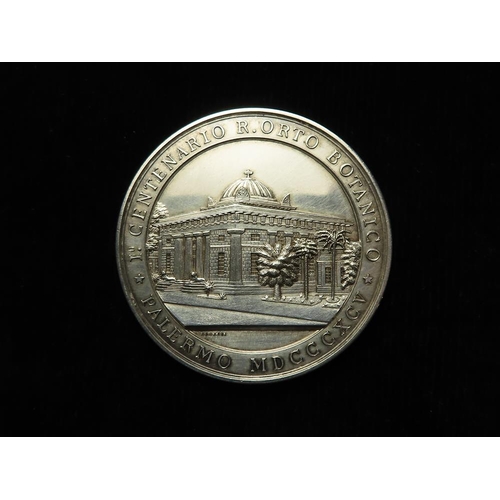 801 - Italian Horticultural Medal, unmarked silver d.44mm, 33.66g: Centenary of Palermo Botanical Garden 1... 