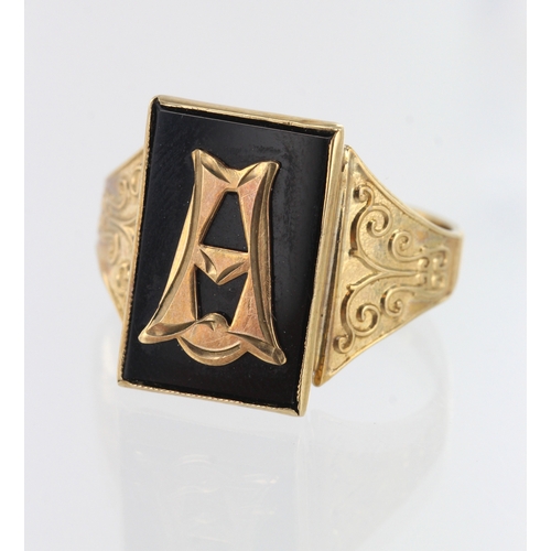 188 - 9ct yellow gold vintage monogram signet ring, rectangular onyx table measures 17mm x 12mm, with gold... 