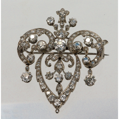 578 - Platinum (tests 800) Belle Epoque diamond articulated brooch, principle old European cut approx. 0.5... 