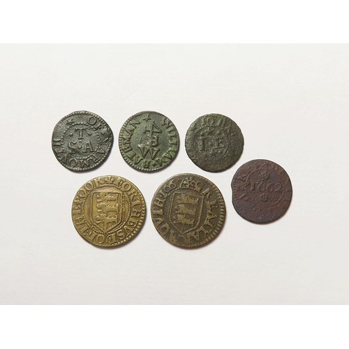 865 - Tokens, 17thC Norfolk (6) Great Yarmouth: Borough 1/4d 1667, D#284/5, nF; Borough 1/4d 1669, D#286, ... 