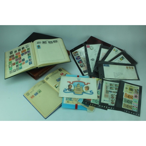 188 - Large GB FDC collection in Royal Mail binders, circa 1980's to 2012. Plus some PHQ Cards, a few loos... 